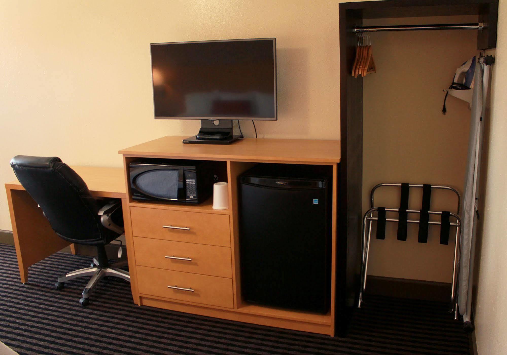 Travelodge By Wyndham Vallejo Esterno foto