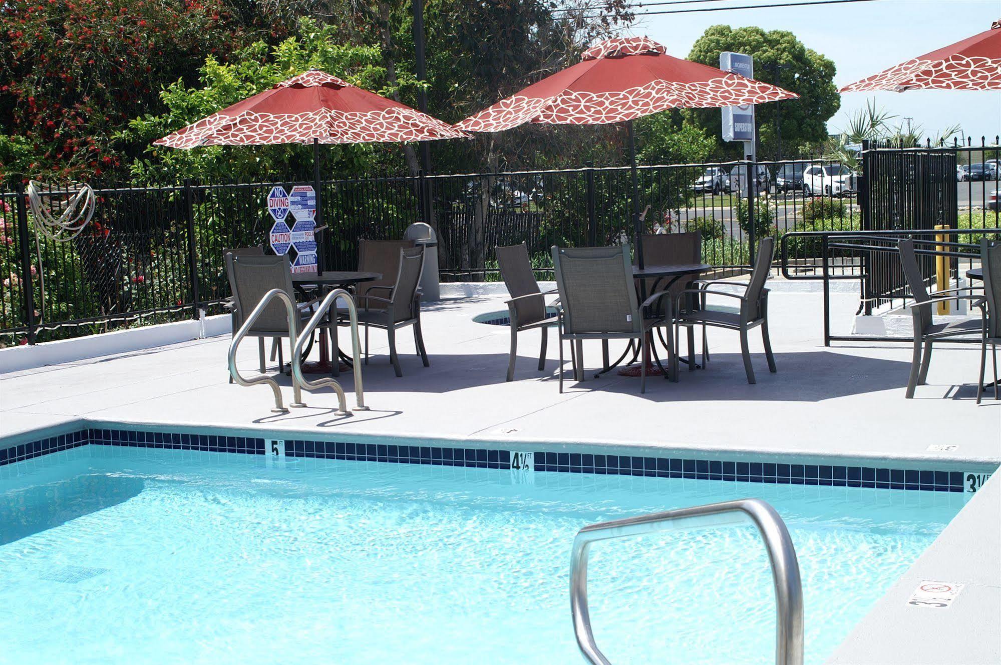 Travelodge By Wyndham Vallejo Esterno foto